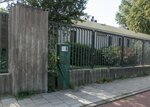 Middenweg (thv gebouwtje Uitvaartcentrum Watergraafsmeer). VERDWENEN
              <br/>
              Marcel Westhoff, 2018-08-01